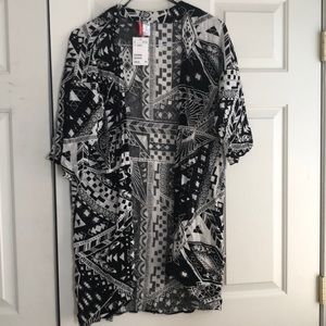 Brand new black and white kimono